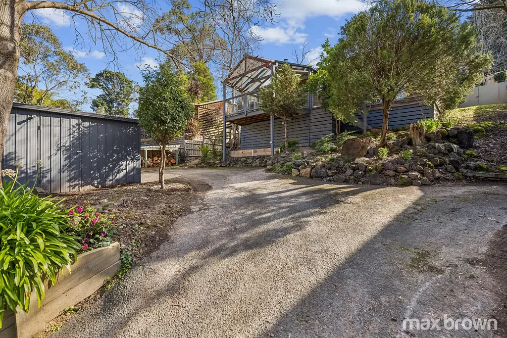 Mount Evelyn 3chambre ELEVATED CEDAR HOME WITH AMAZING OUTLOOK