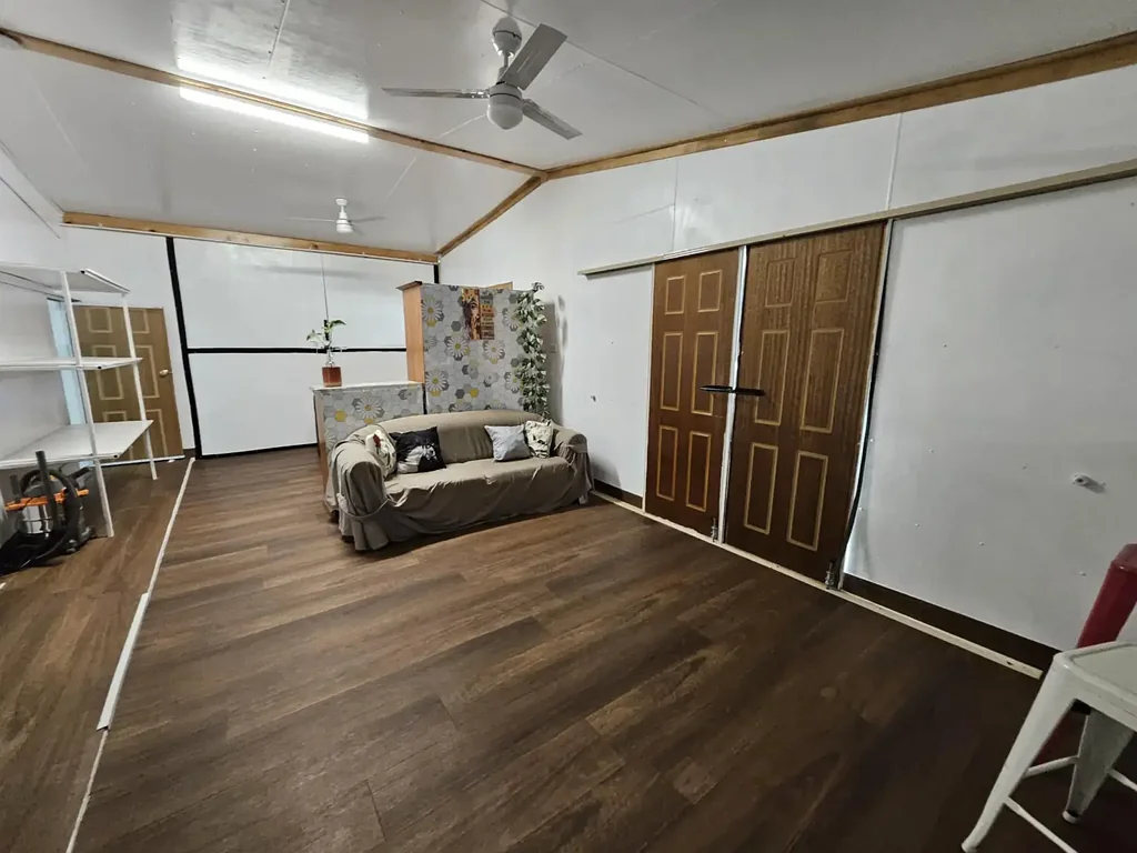 Quaint 1 Bedroom Studio with Nature Views - Available for Rent