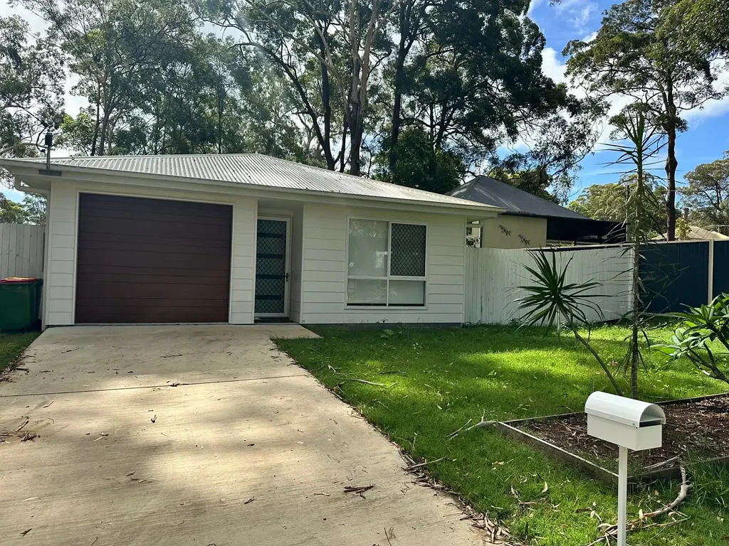3 Bedroom, I Bathroom Home with Garage, Fully Fenced