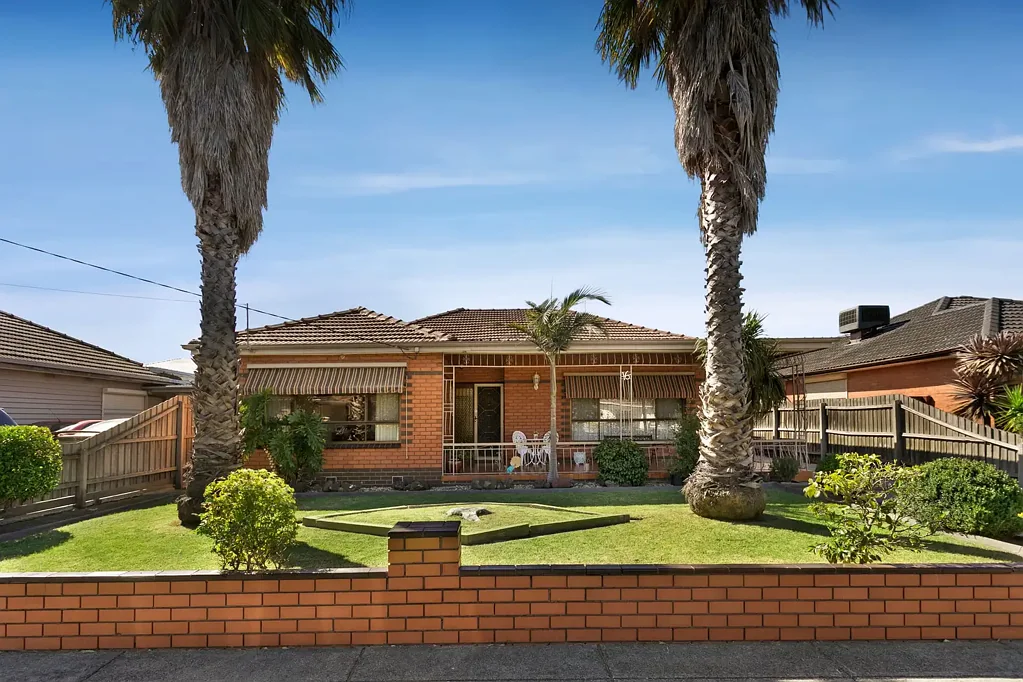 Fawkner 3બેડરૂમ Great Location, Great Potential!