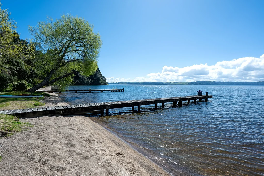 Tikitere 4Kwarto Lake life, just as it should be