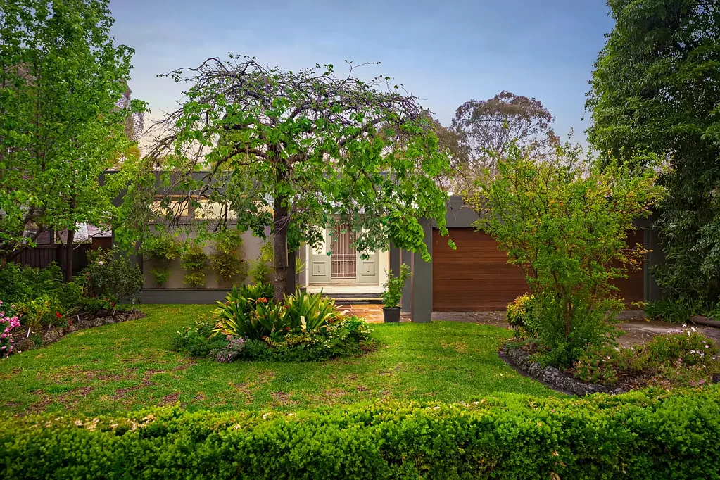 Blackburn 4ਬੈੱਡਰੂਮ A treasured family sensation in a whisper quiet Blackburn cul-de-sac