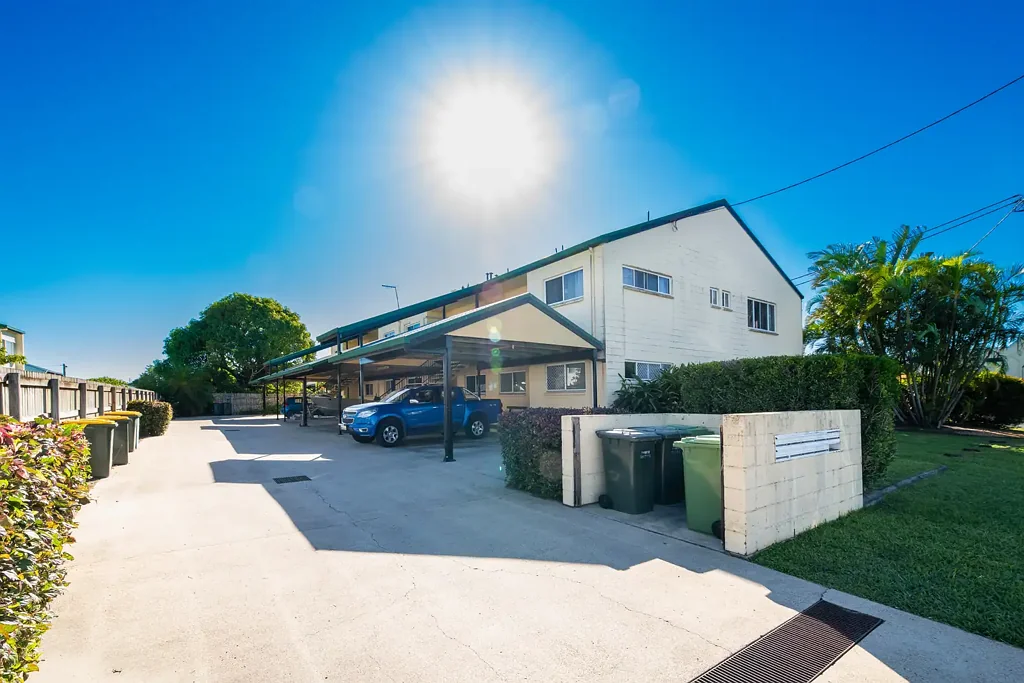 Proserpine 2कमरा Convenient In-Town Living