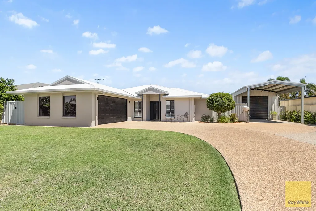 Emerald 5Moenga IMMACULATE FULLY RENOVATED HOME WITH HIGH CLEARANCE SHED IN THE SOUGHT AFTER SELMA RISE ESTATE