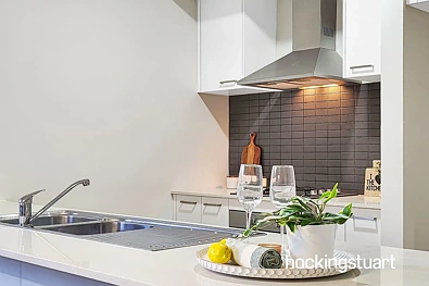 9 BURRUN CR, EPPING VIC 3076, 4 침실, 2 욕실, House