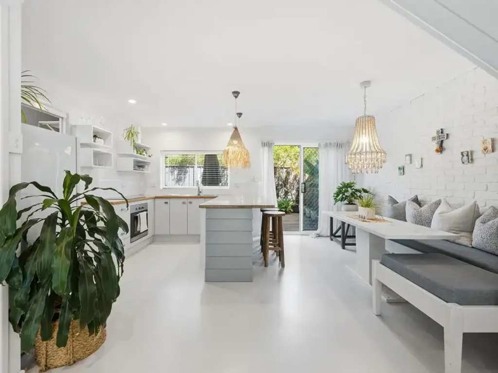 1/113 Fiddaman Road, Emerald Beach, NSW 2456