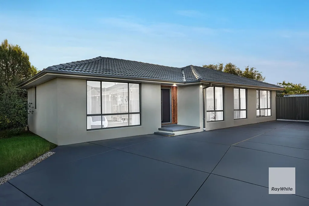 35 Shoalhaven Street, Werribee, VIC 3030
