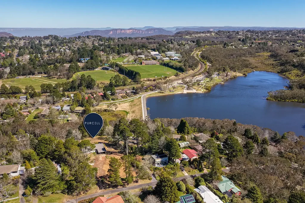 Wentworth Falls Prime 1,393sqm Block with Lake Outlook and Short walk to Town