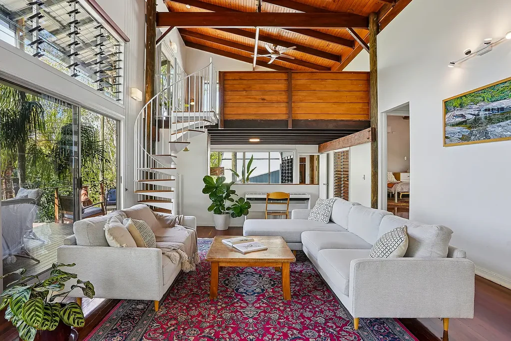 Alligator Creek 3房  Tranquil treetop retreat with mountain views