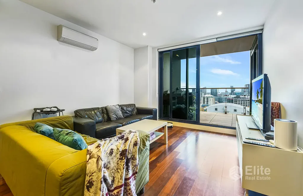 Melbourne 3房 优越地段的现代生活 Contemporary Living in Prime Location