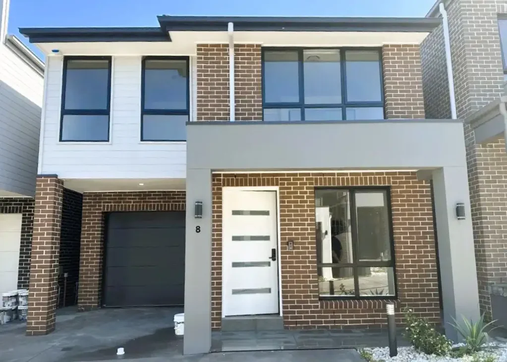 Spacious Family Home in Rouse Hill * Holding Deposit Taken