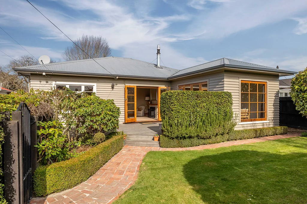 33 Galway Avenue, Bryndwr, Canterbury
