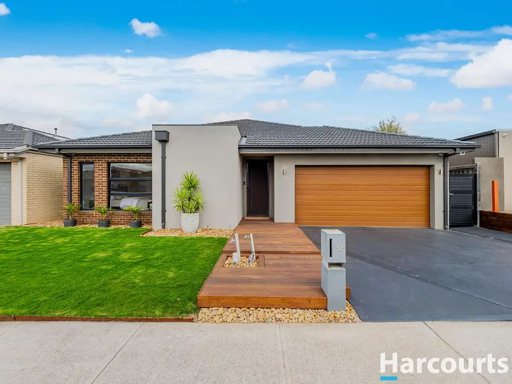 34 Trainers Way, Clyde North, VIC 3978