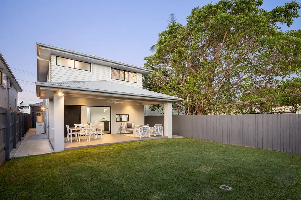 24 Waterview Avenue, Wynnum, QLD 4178