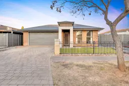 65 Riesling Crescent, Andrews Farm