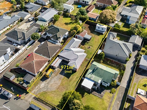 18 Churchill Avenue, Manurewa, Manukau City