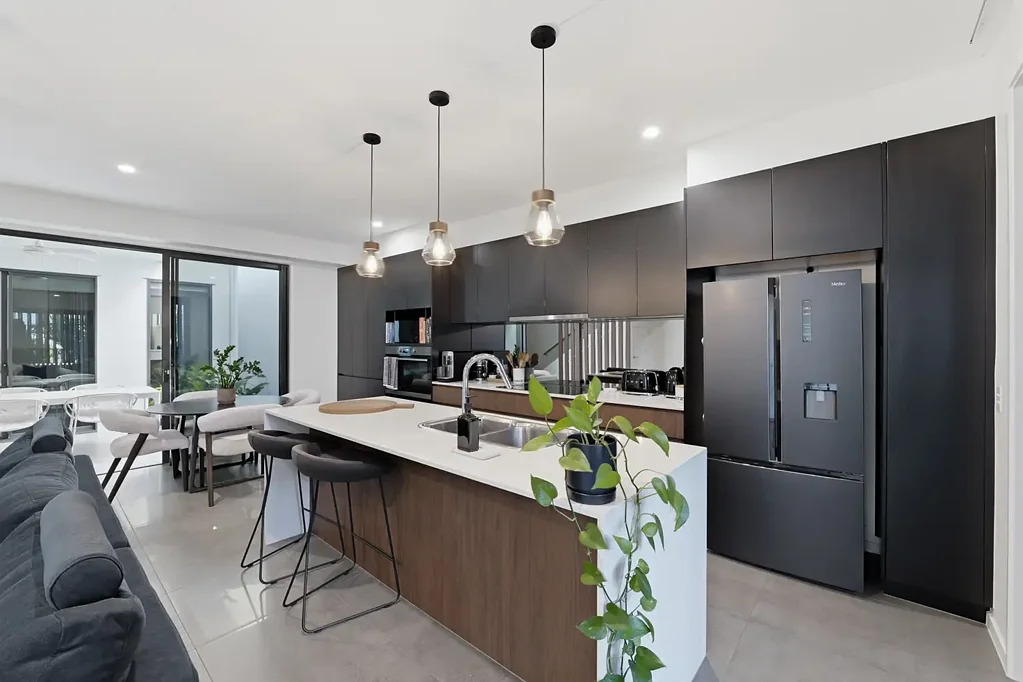 44 Spitfire Banks Drive, Pelican Waters