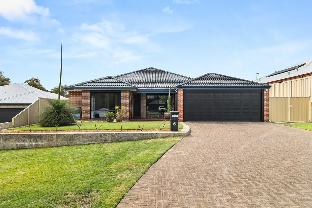 Australind 4कमरा Guiding high $800,000's