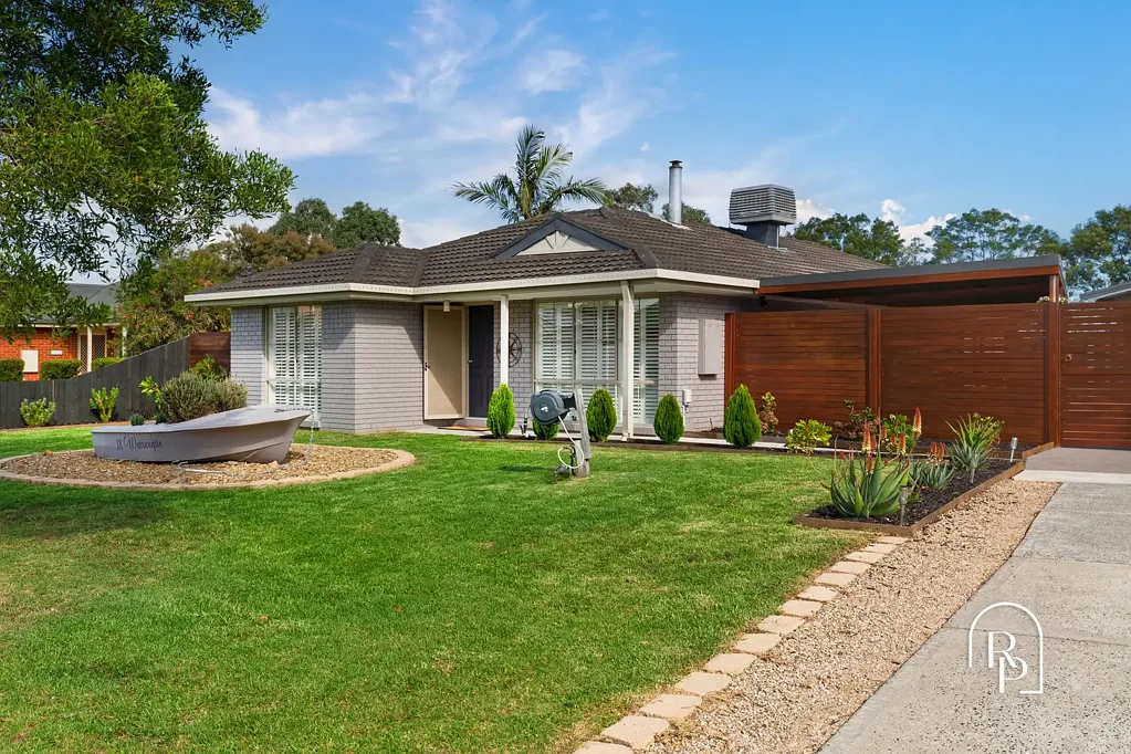 Hastings 4ห้องนอน A Beautiful Home, A Bushland Setting, and an Incredible Shed