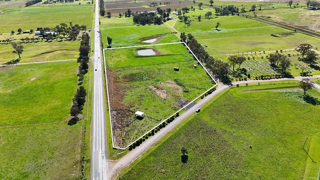 Scone Opportunities with this level of highway frontage and proximity to Scone are tightly held - secure your position in the Upper Hunter today.