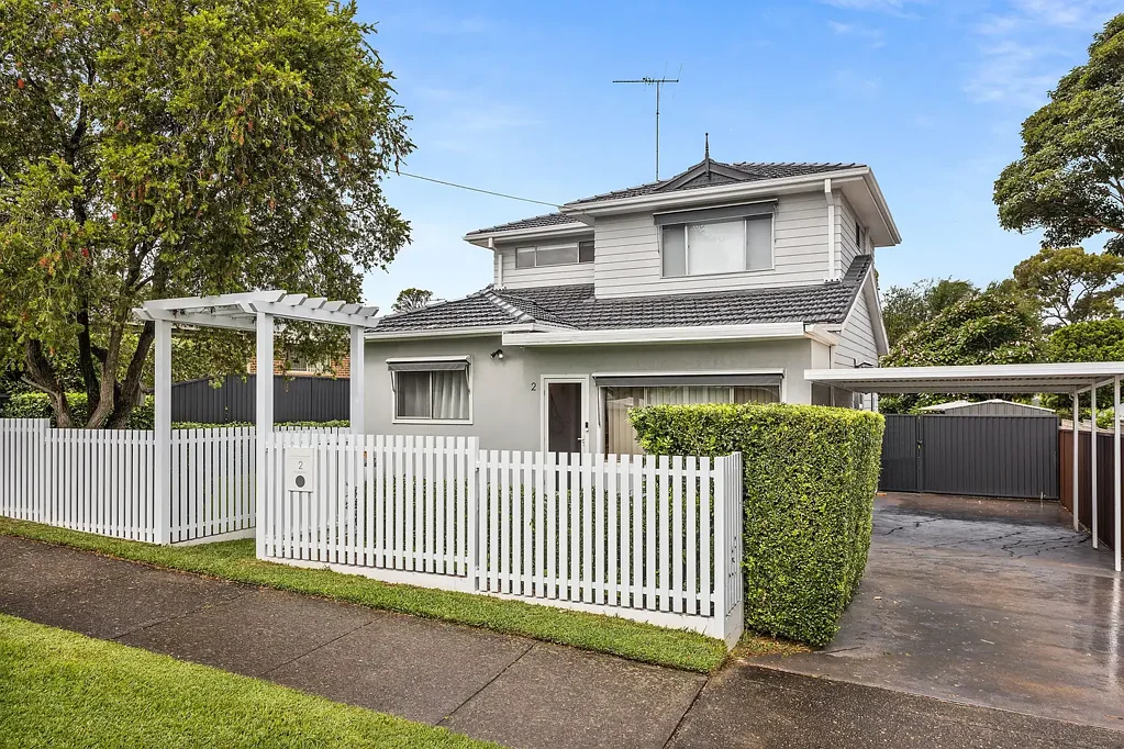 2 Wattle Street, Peakhurst, NSW 2210
