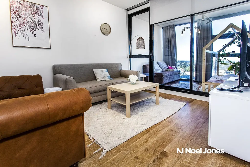 Charming Doncaster Apartment Awaits You