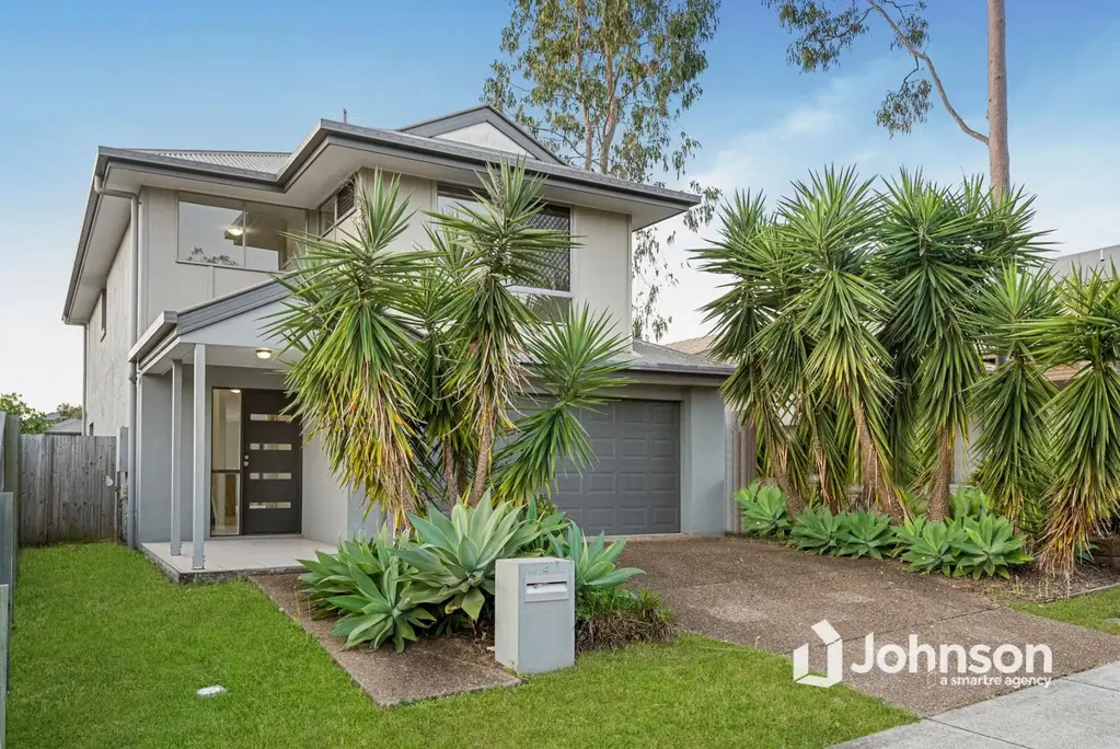 Bellbird Park 5બેડરૂમ SPACIOUS FAMILY LIVING WITH ROOM TO GROW IN THE HEART OF BELLBIRD PARK