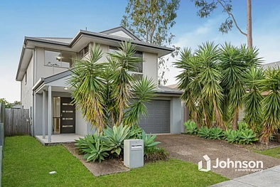 Bellbird Park 5कमरा SPACIOUS FAMILY LIVING WITH ROOM TO GROW IN THE HEART OF BELLBIRD PARK