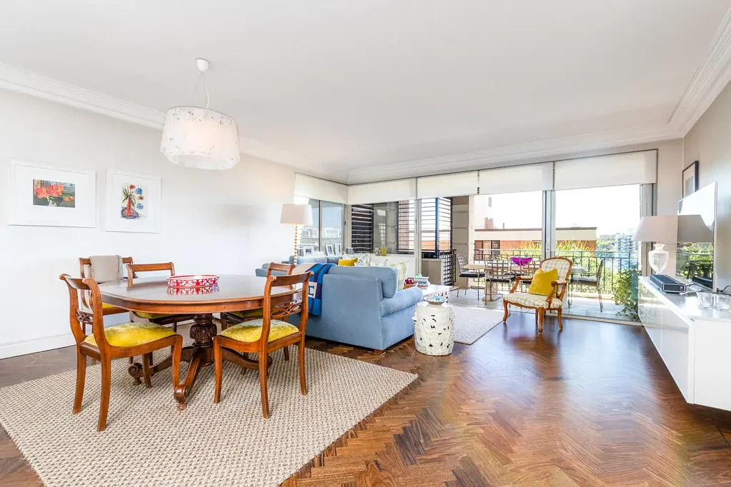 Villard – Designer Fully Furnished 2-Bedroom Apartment in the Heart of Potts Point