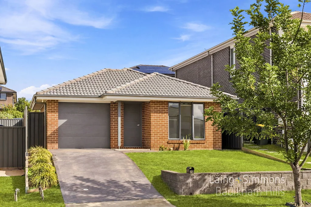Single-Level, Low-Maintenance Home on the High Side of the Street – Just 7 Years Young!