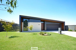 255 Clifton Boulevard, Griffith
