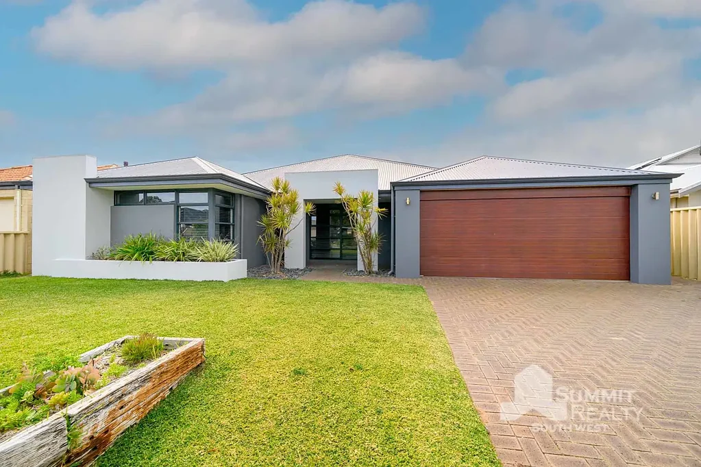 Dalyellup 4房  UNDER OFFER BY TIM COOPER!