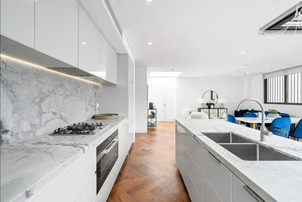 Luxury Three-Bedroom Apartment in Boutique Rose Bay Development