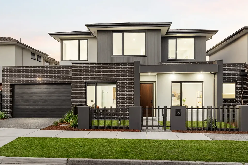 Oakleigh South 4બેડરૂમ Sophisticated Family Luxury With Exceptional Space