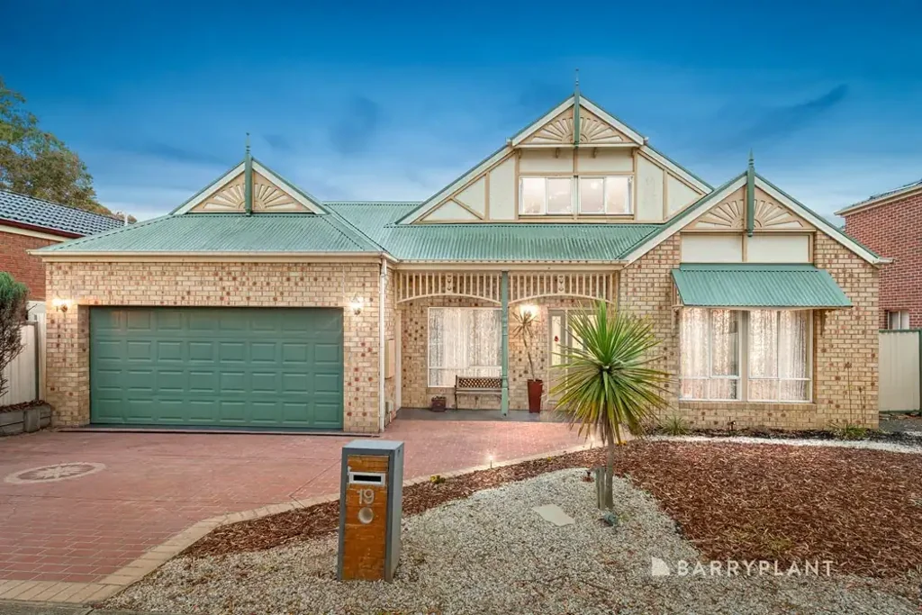 19 Ancona Drive, Mill Park, VIC 3082