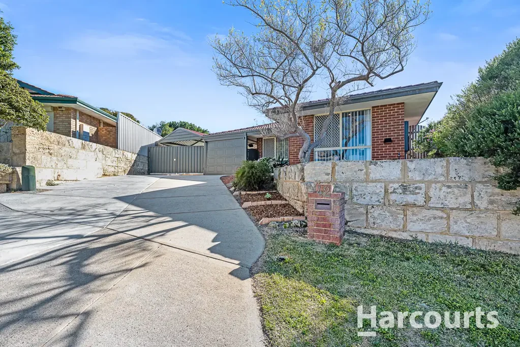 Clarkson 4房  A Beautifully Updated Home + HUGE Entertainers Backyard!