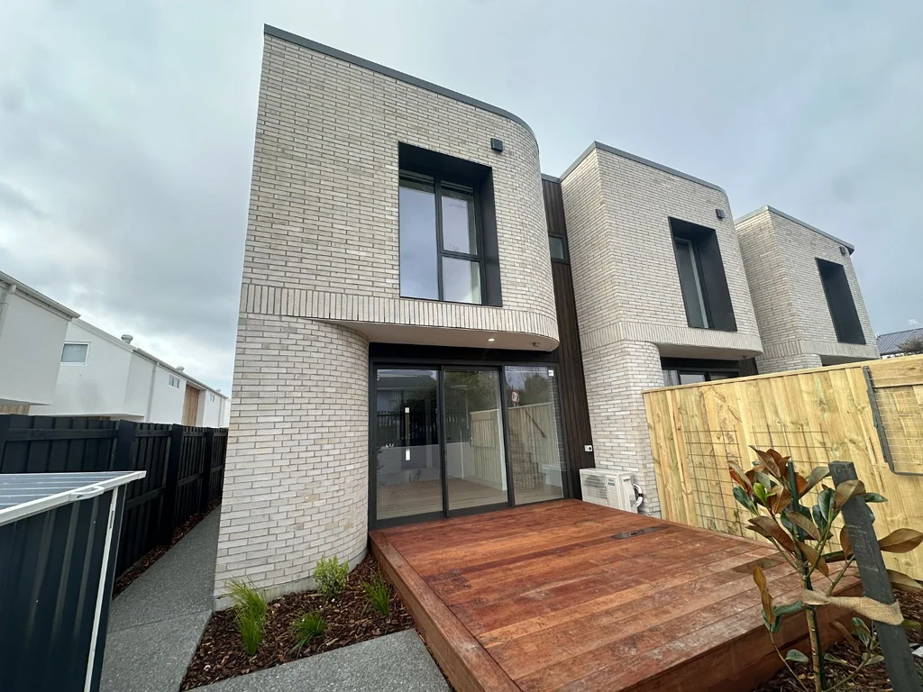Brand new 2 bed 2 bath townhouse