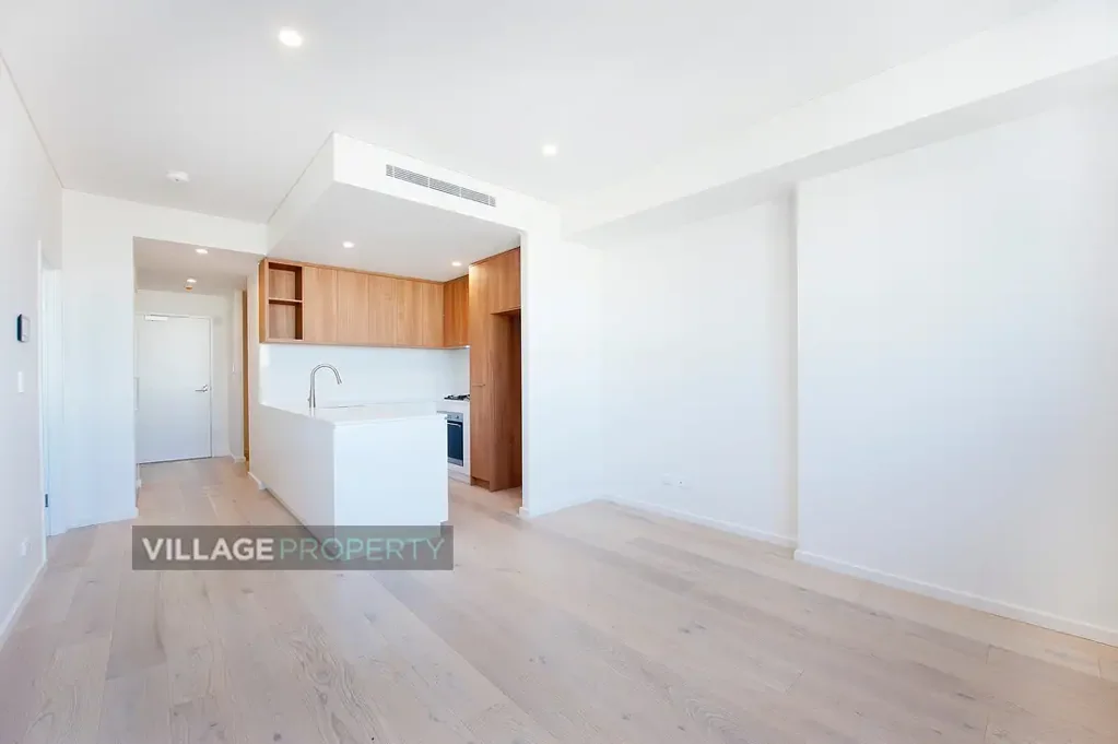 Modern One Bedroom + Study/Guestroom With Carspace - Chelsea