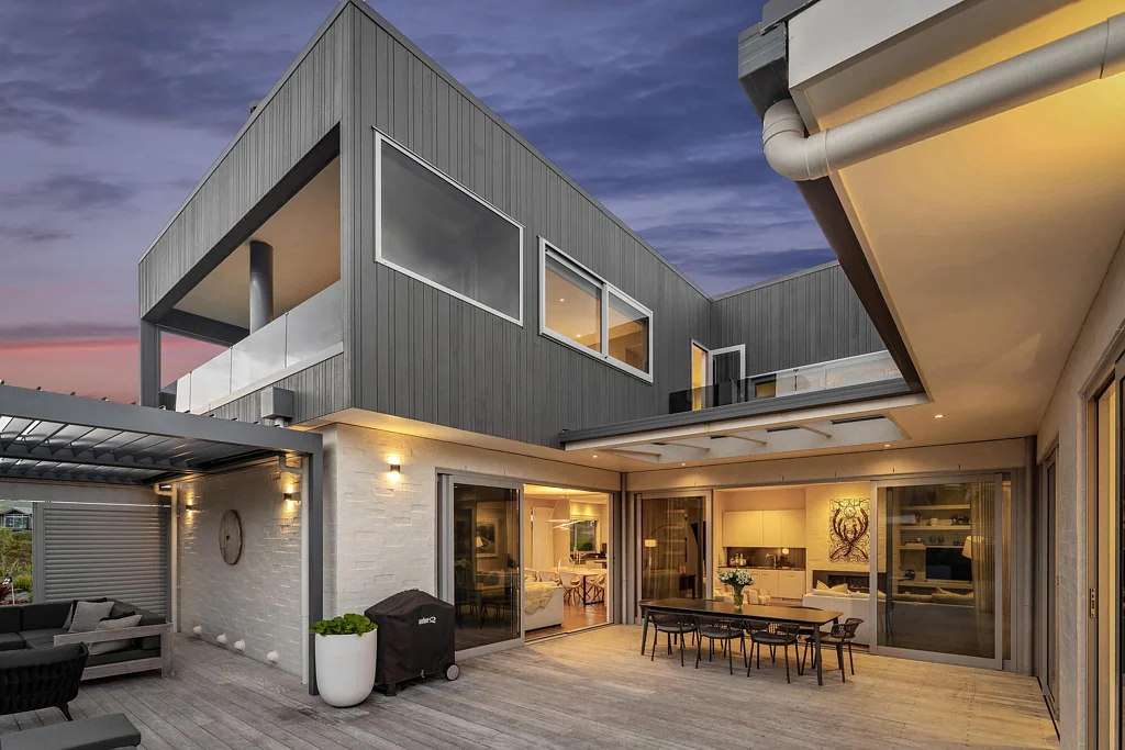 Omaha 4房  Reserve-front home with unobstructed view
