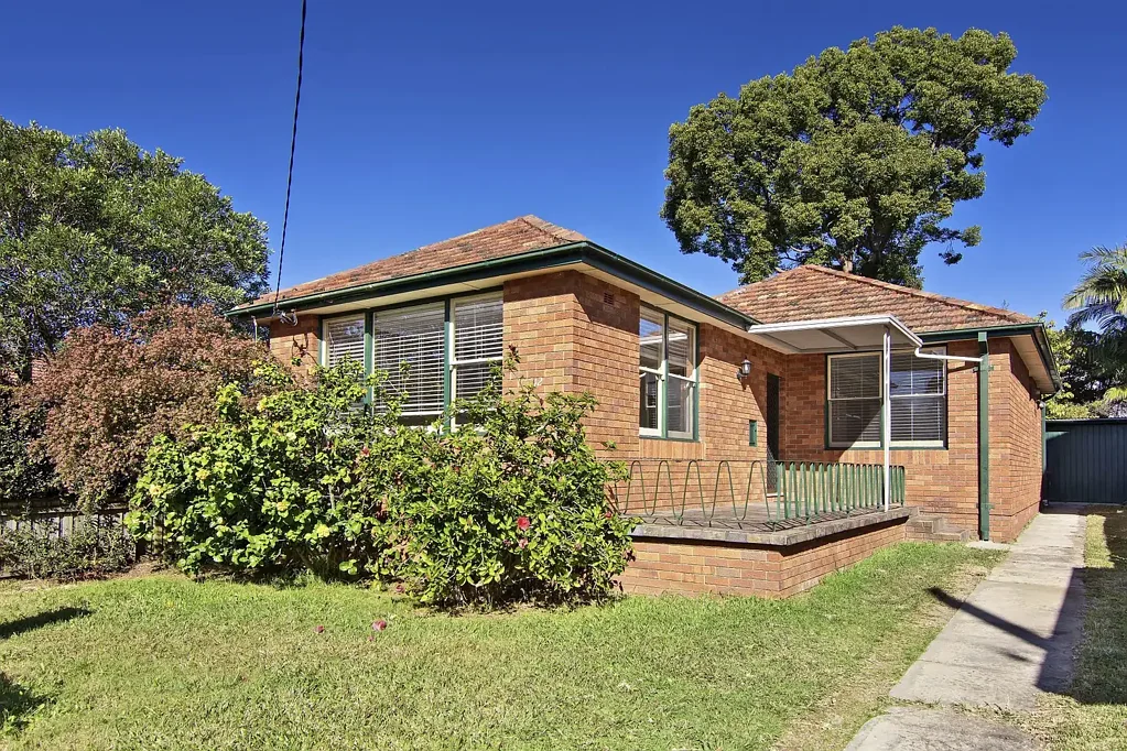 NEAT AND TIDY AFFORDABLE HOME IN GREAT LOCATION