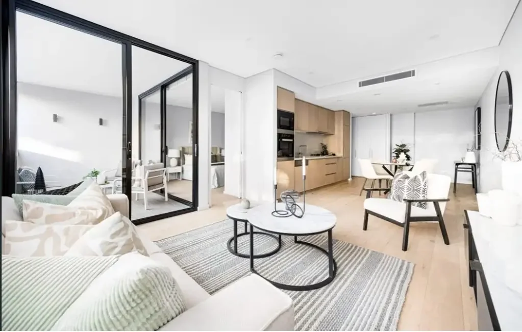 Peaceful contemporary one-bedroom in " Espace" 
250 Metres from the heart of Mosman village.