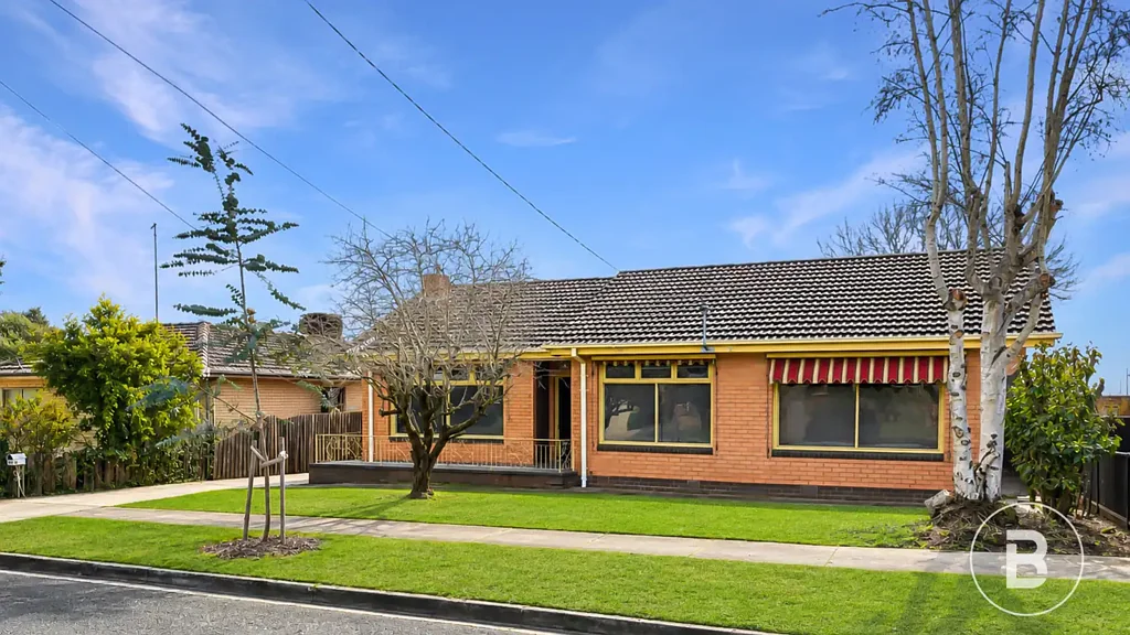 COMFORTABLE, CONVENIENT LIVING WITH EXCELLENT CLIMATE CONTROL
