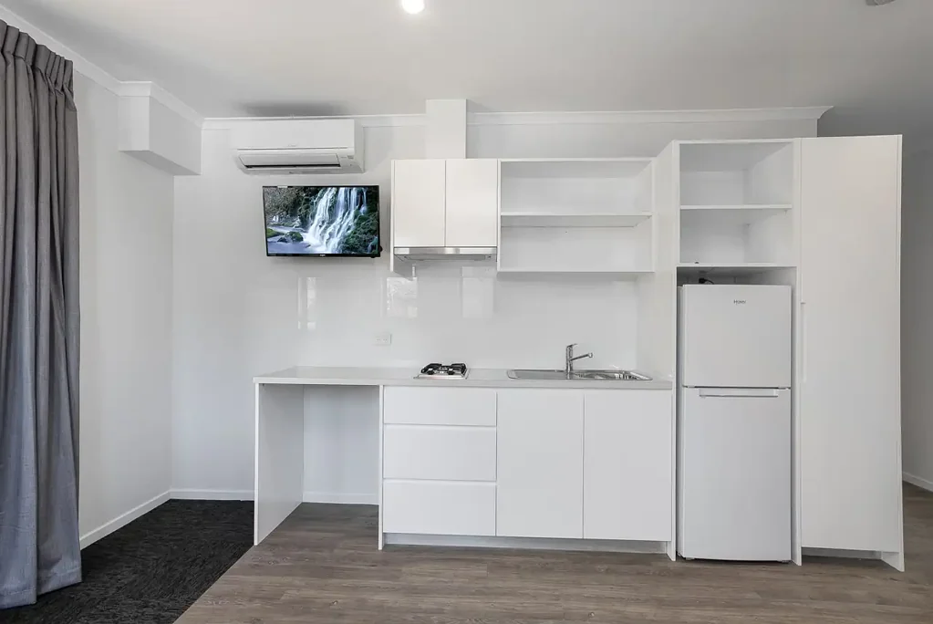 Convenient & Modern Partly Furnished Studio