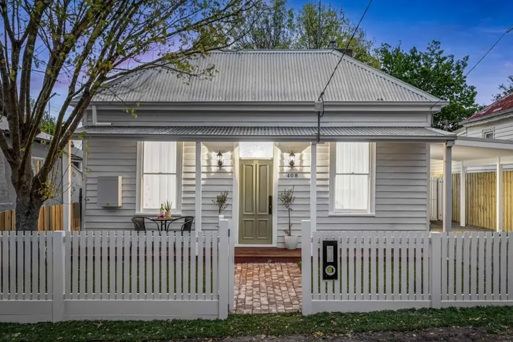 Ballarat Central 3房  Timeless Cottage, Beautifully Reimagined For The Way We Live Today !