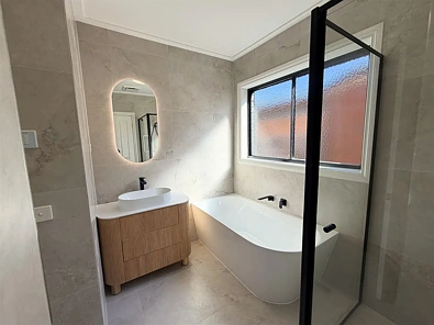 Hoppers Crossing 3房 优越地段的高品质翻新住宅 Premium Renovations in a Premium Location