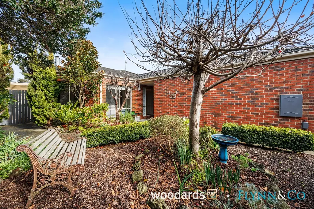 Rosebud 4房 Rosebud 中心迷人家庭住宅，位置优越 Charming Family Home In Perfect Location