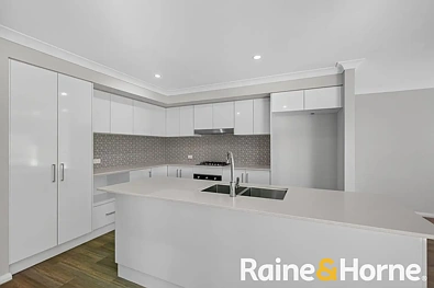 2 Ebor Way, Dubbo, NSW 2830, 3 slaapkamers, 2 badkamers, House