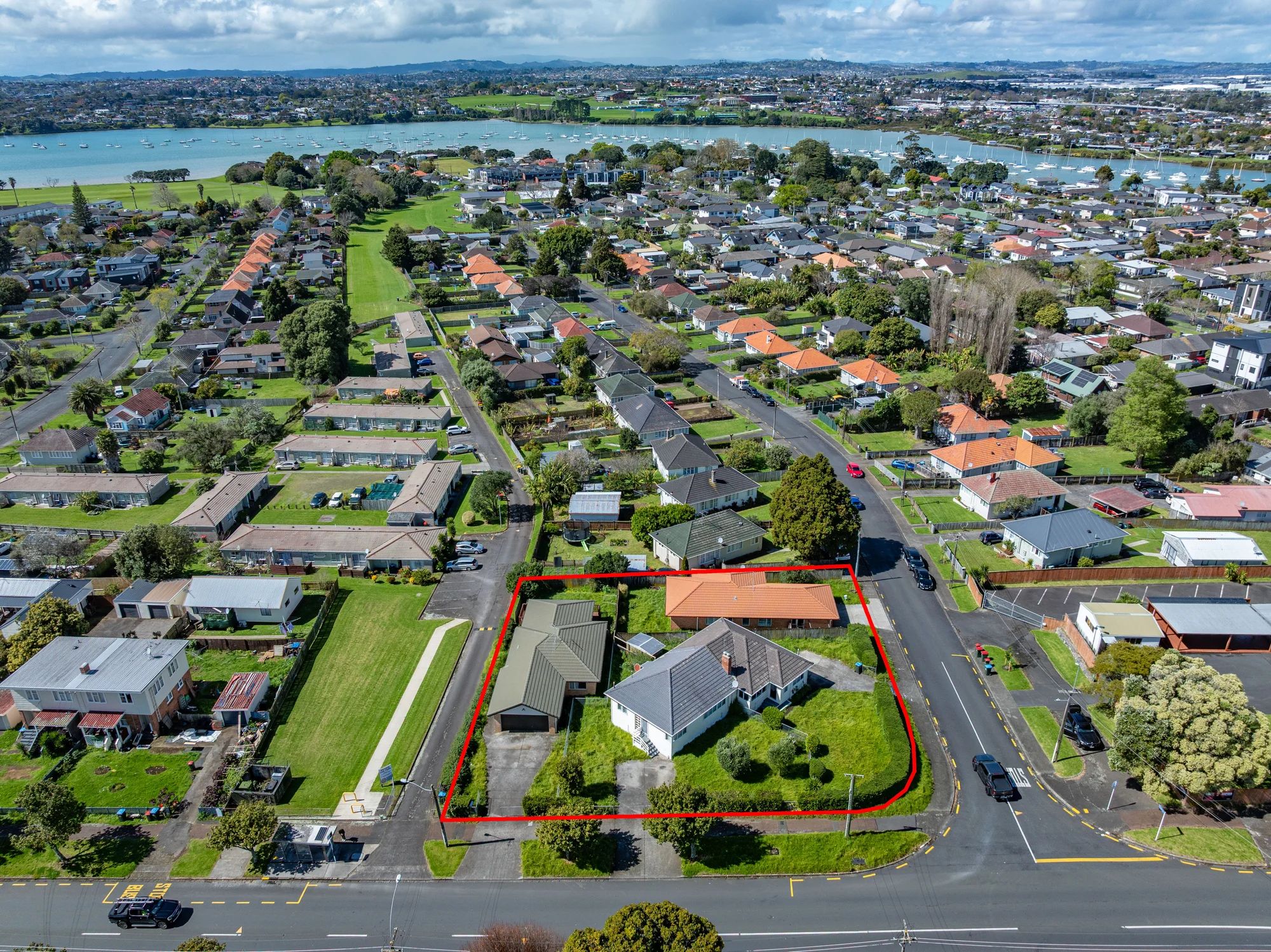 Panmure 11침실 17 Homes consented – Prime corner site