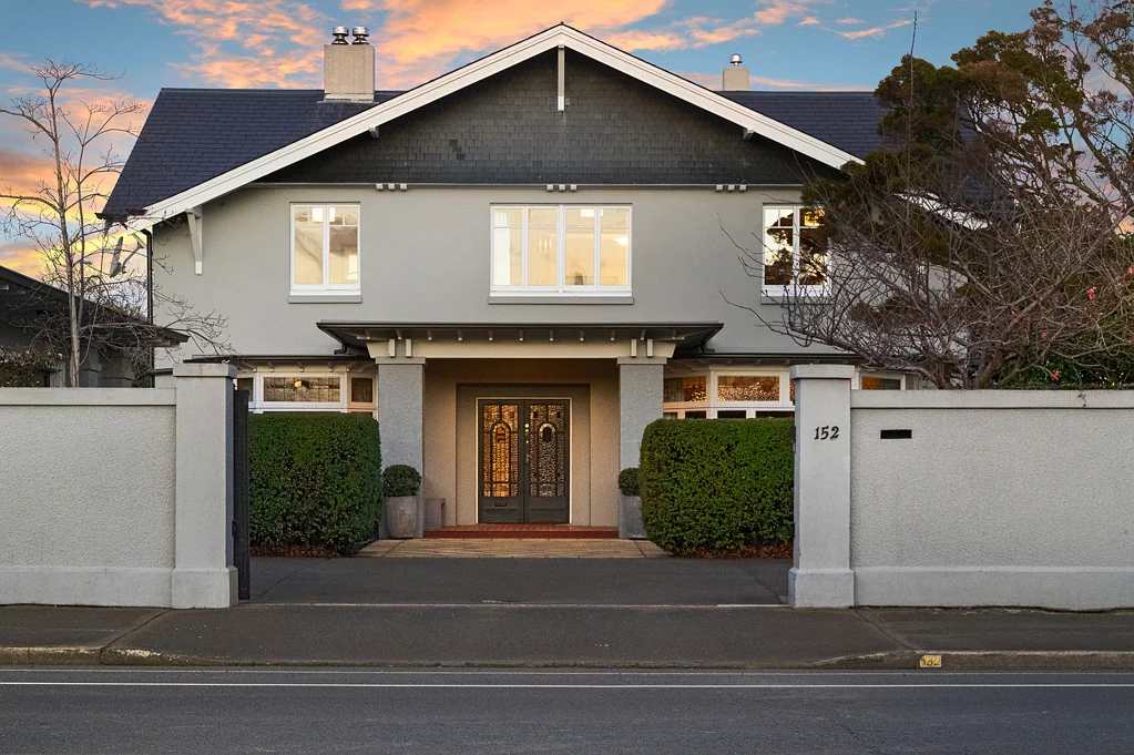 Fendalton 4 Slaapkamer A Fendalton Original, Built to Last