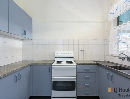 24 Joyce Street, Fairfield, NSW 2165, 3房, 1浴, 独立屋